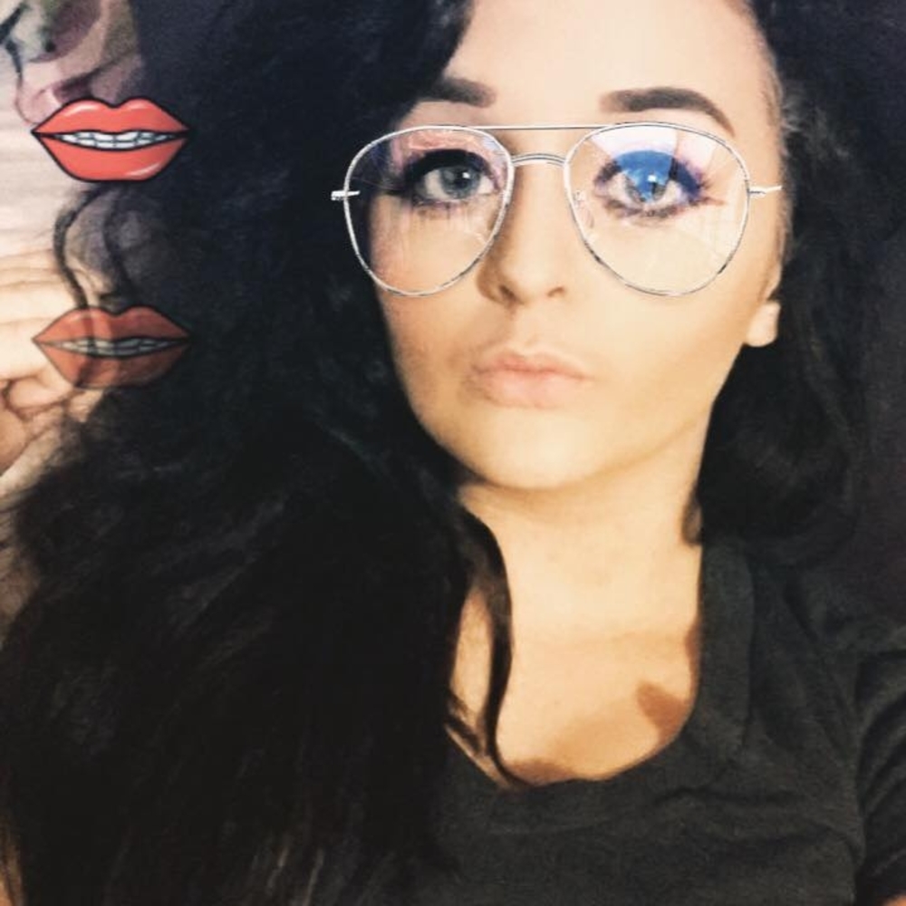 Meet your Posher, Brooke